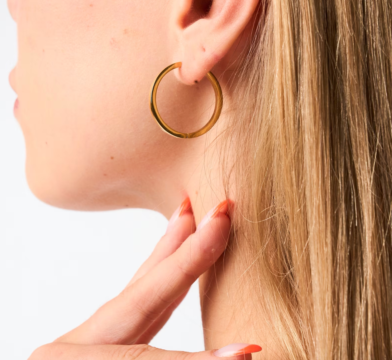 18K Gold Medium Thick Hoop Earrings